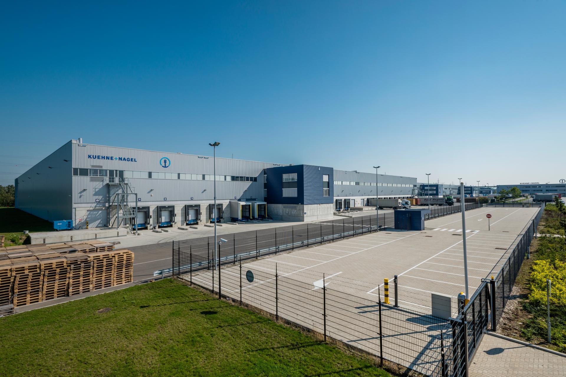 Kuehne & Nägel Distribution Centre